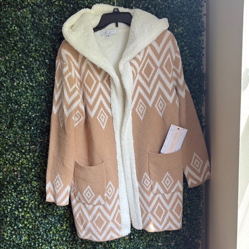 Sweet Rain Tan and Cream Hooded Jacket- tag removed